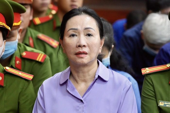 Tiếp tục kê biên tài sản của Trương Mỹ Lan; những kiến nghị của tòa sơ thẩm