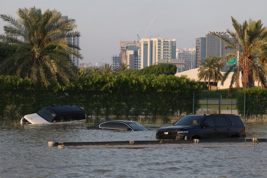 Dubai chìm trong lũ lụt chỉ là bề nổi của khủng hoảng khí hậu ở châu Á