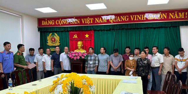 Đồng Nai: Tiếp tục khởi tố 23 bị can trong đường giây buôn lậu hơn 200 triệu lít xăng