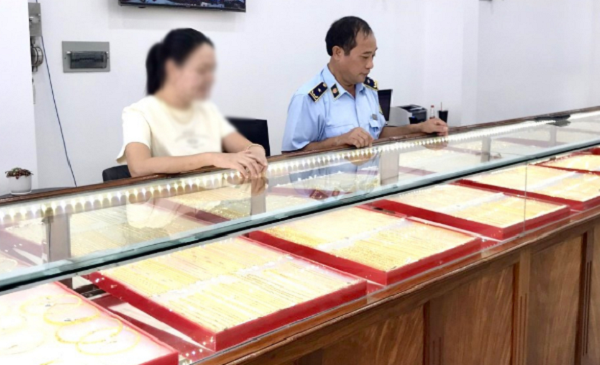 Cửa hàng vàng trang sức mỹ nghệ không được bán vàng miếng SJC