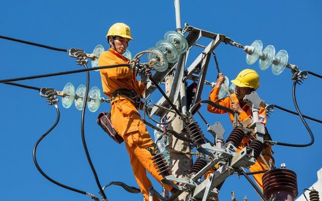 Chuyên gia nói về kinh nghiệm thế giới trong việc cơ cấu lại ngành điện