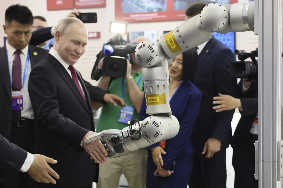 Lý do Tổng thống Putin đến thăm trường đại học Trung Quốc đang bị Mỹ trừng phạt