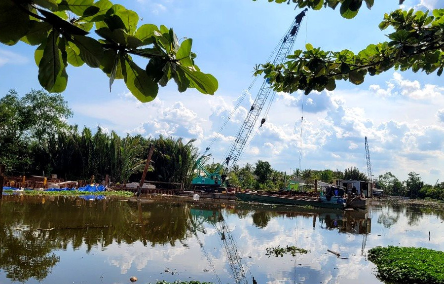 Tiền Giang: Dự án 'thi công trước, giải tỏa sau' khiến nhà thầu và người dân gặp khó