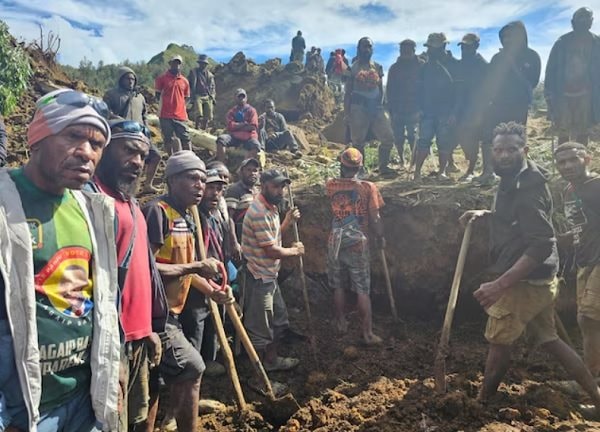 Hơn 2.000 người bị chôn sống trong lở đất tại Papua New Guinea