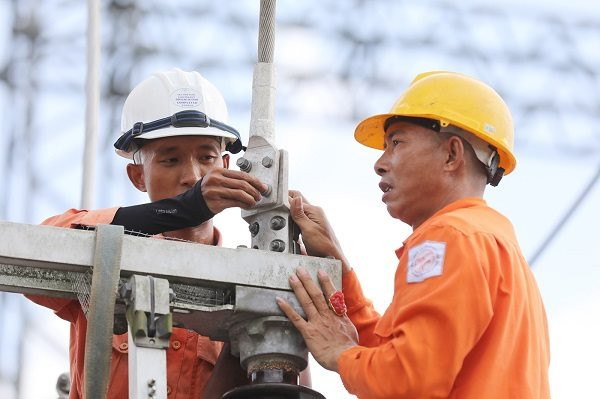 Tính giá điện theo giờ với hộ gia đình có khả thi?