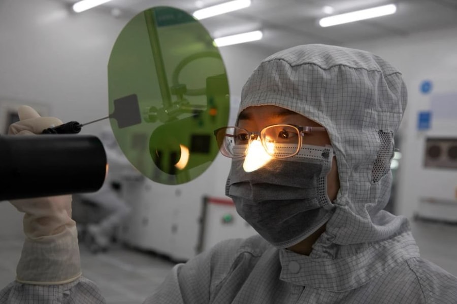 SMIC và các công ty Trung Quốc tăng năng lực sản xuất chip do sợ lệnh trừng phạt mới từ Mỹ