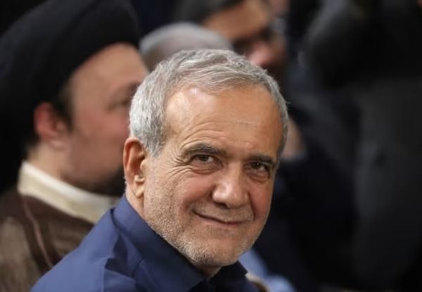 Tân Tổng thống Iran sẵn sàng đối thoại với châu Âu