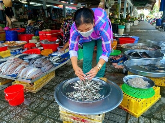'Sản vật' mùa nước nổi ở miền Tây