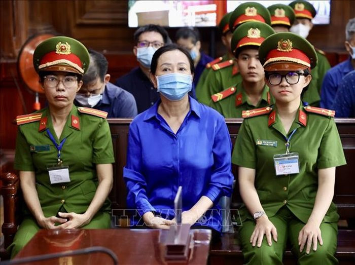 Xét xử vụ Vạn Thịnh Phát giai đoạn 2: Cựu lãnh đạo SCB khai người thân cũng là bị hại