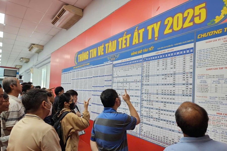Hơn 26.000 vé tàu Tết Ất Tỵ 2025 được đặt mua sau 2 giờ mở bán