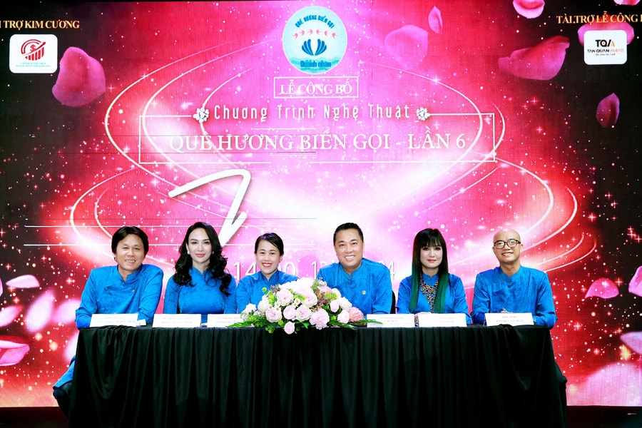 Sao Việt đồng hành cùng ‘Quê hương biển gọi’