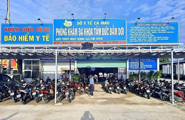 Phòng khám khắc dấu chữ ký bác sĩ đóng vào đơn thuốc có được quyết toán bảo hiểm y tế?