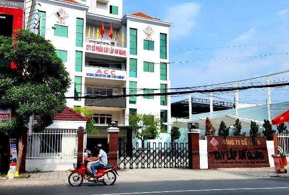 Vụ khai thác đất của Công ty CP Xây lắp An Giang: UBND tỉnh thông tin về việc xử lý sai phạm