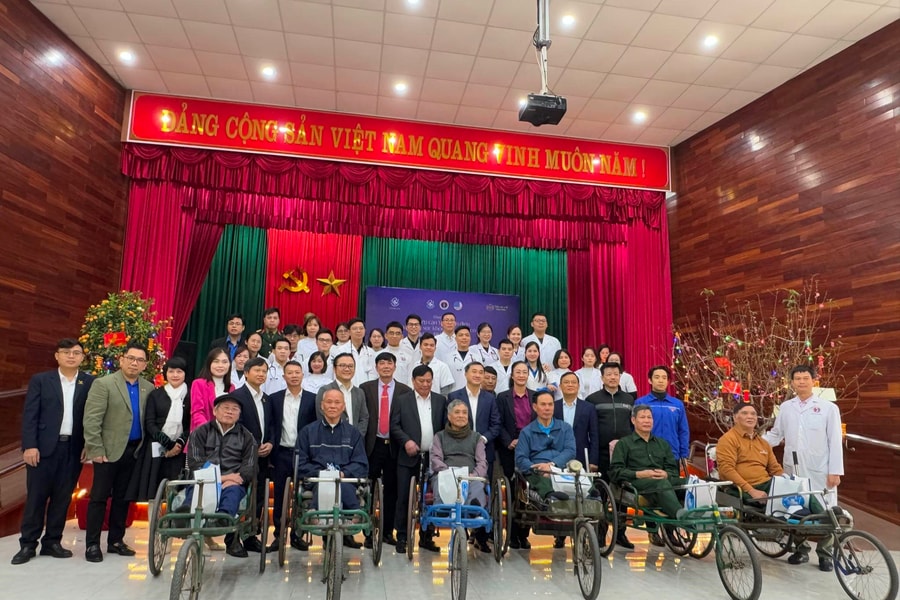 Ấm lòng tình cảm gửi trao đến thương, bệnh binh tại Trung tâm Điều dưỡng thương binh Thuận Thành