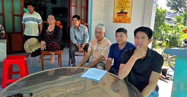 An Giang: Người dân kiến nghị khẩn làm đường khu 4, Cồn Phước