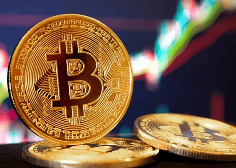 Giá Bitcoin tăng hơn 20% sau khi ông Trump liệt kê 5 loại tiền điện tử trong kho dự trữ chiến lược mới của Mỹ