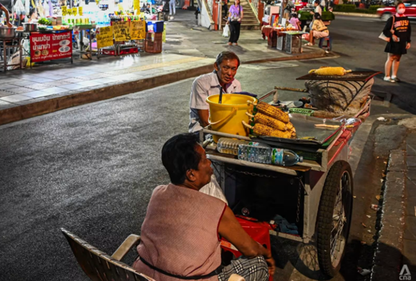 Ẩm thực đường phố Bangkok chật vật tồn tại