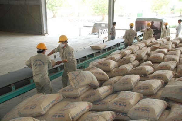 Chìm trong thua lỗ liên tiếp, ông lớn ngành xi măng tìm lời giải