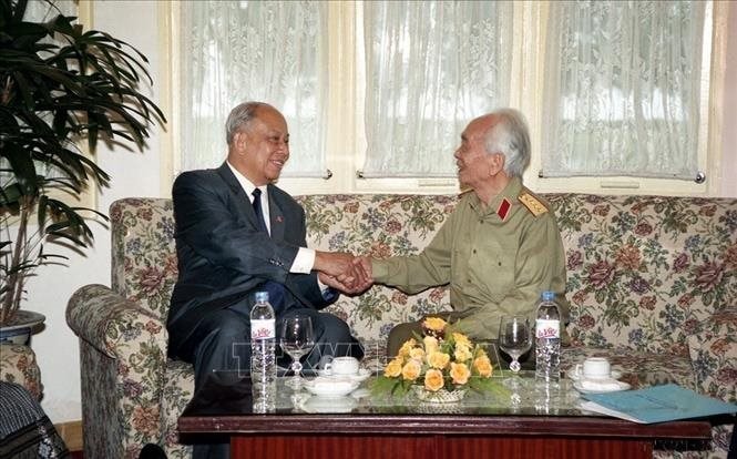 Chủ tịch Khamtay Siphandone: Phải giữ gìn quan hệ đặc biệt Lào - Việt mãi là quan hệ tốt nhất