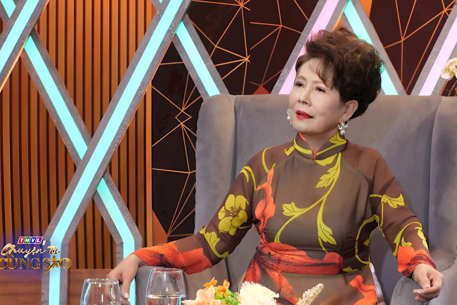 'Nhạn trắng Gò Công' Phương Dung xúc động kể lý do từng rời xa sân khấu