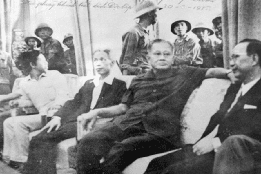Kỷ niệm 50 năm ngày thống nhất đất nước Kỳ 3: Nội các Dương Văn Minh và tuyên bố đầu hàng