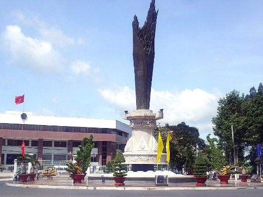 Phân công tạm thời giải quyết công việc của Chủ tịch và Phó chủ tịch tỉnh An Giang