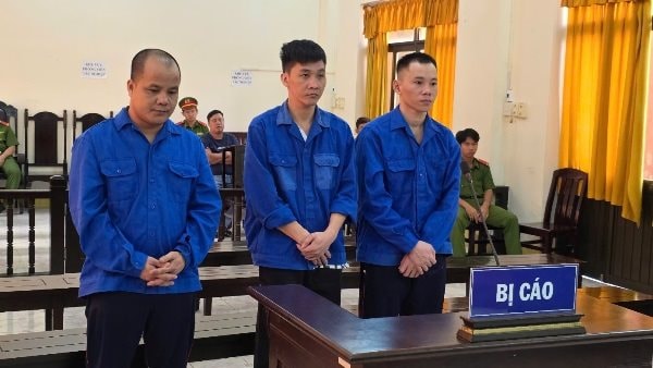 3 bị cáo lãnh 35 năm tù vì mua bán, tàng trữ và tổ chức sử dụng ma túy