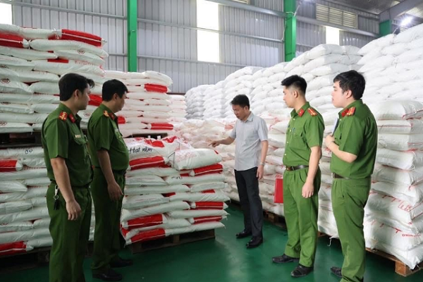 Bộ Y tế yêu cầu thu hồi mì chính giả của Công ty TNHH Famimoto Việt Nam