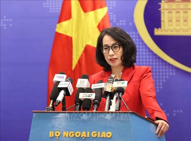 Phản đối các hoạt động vi phạm chủ quyền Việt Nam đối với quần đảo Trường Sa