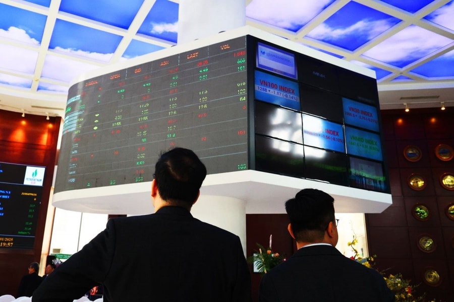Hệ thống công nghệ KRX 'go live': Chứng khoán tăng điểm