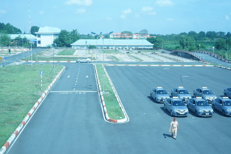 Ngày đầu Công an tỉnh Đồng Nai tổ chức thi sát hạch cấp giấy phép lái xe