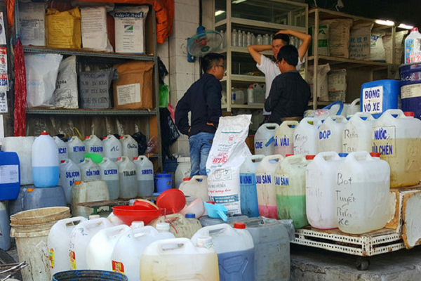 TP.HCM sẽ siết chặt quản lý chợ hóa chất Kim Biên