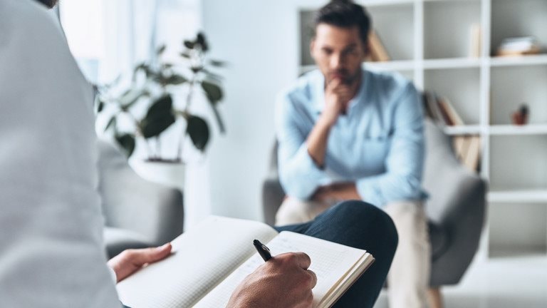 ChatGPT có thể gây ra chứng loạn thần, khiến người dùng phải nhập viện điều trị