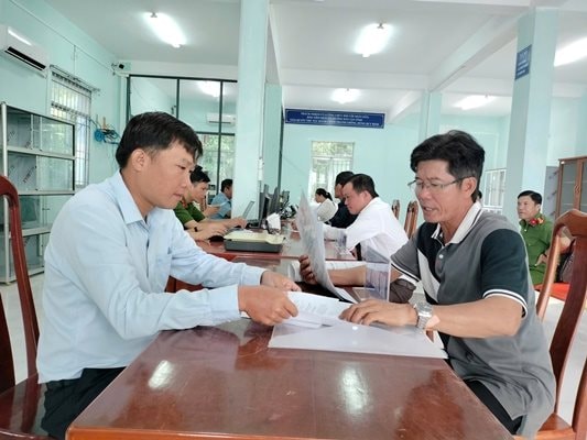 Cà Mau: Người dân có thể nộp hồ sơ giải quyết thủ tục hành chính trên môi trường điện tử