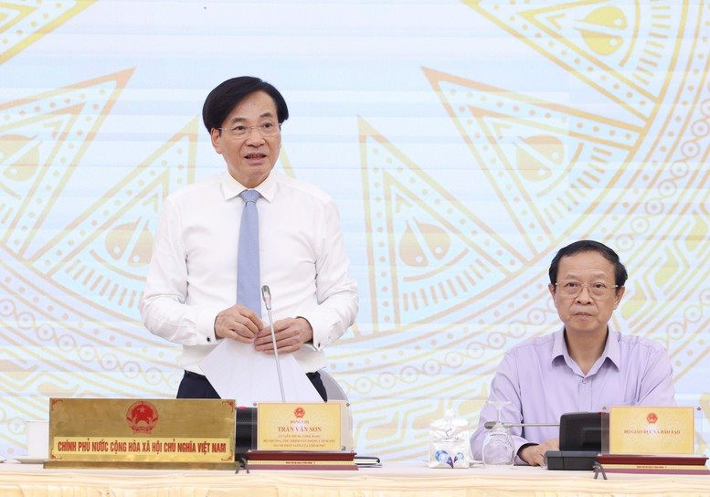 Thủ tục hành chính thông suốt khi vận hành chính quyền địa phương 2 cấp