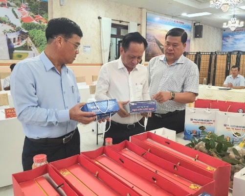 Cà Mau có 2 sản phẩm muối đạt OCOP 5 sao