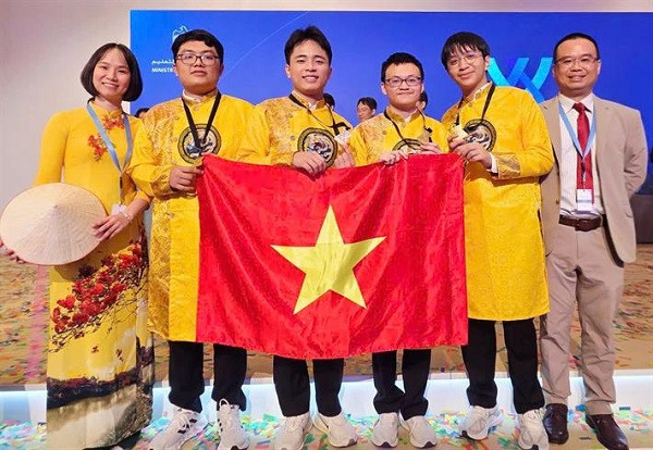 Lần đầu tiên Việt Nam giành 4 HCV Olympic hóa học lớn nhất thế giới