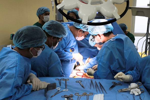 Suy thận mạn nguy kịch do lạm dụng thuốc chữa viêm khớp