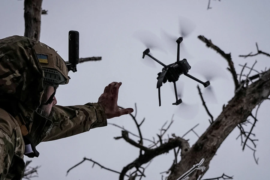 Ukraine chi tiền tấn cho hàng vạn drone đánh chặn để diệt drone cảm tử từ Nga