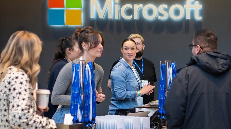 Sa thải 15.000 nhân viên từ đầu năm, CEO Microsoft thừa nhận AI đang thay đổi cuộc chơi