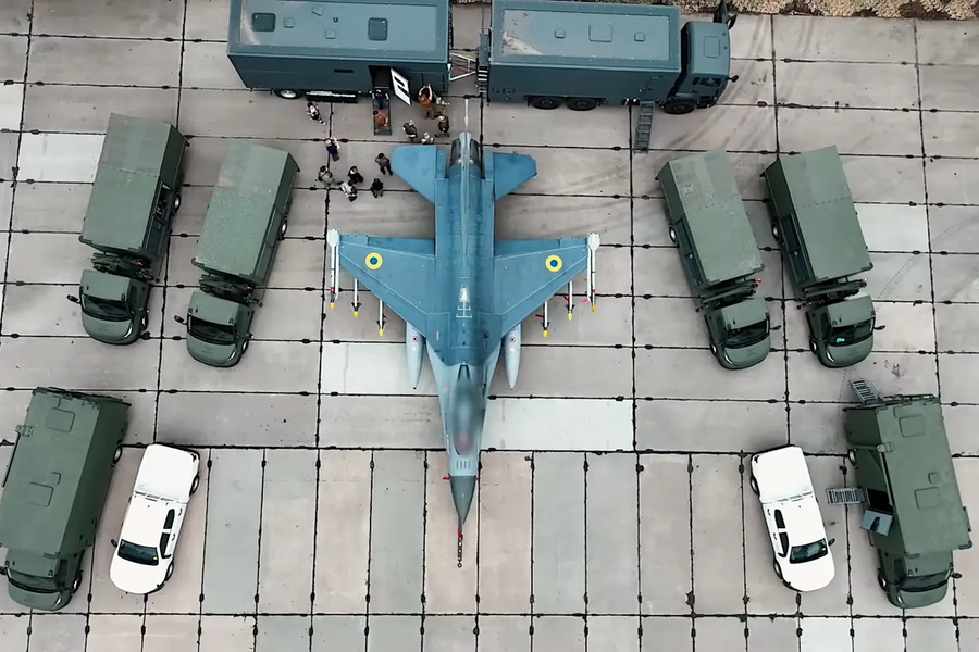 Ukraine biến mọi con đường thành ‘sân bay’ cho F-16 bằng cách nào?