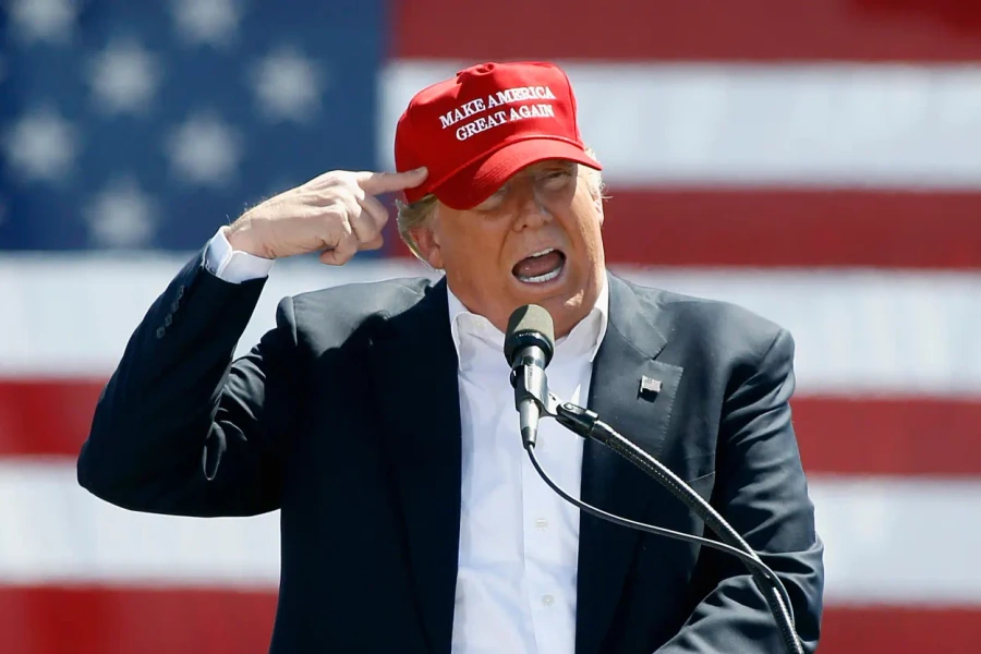 Trump Organization kiện các thương nhân bán hàng giả trên Amazon, eBay, Walmart