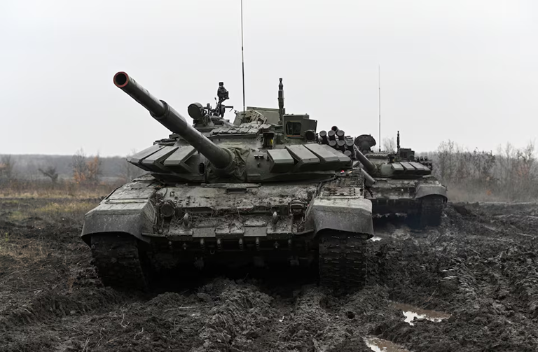 'Già gân' xe tăng T-72 vẫn được Nga và Ukraine trọng dụng, vì sao?