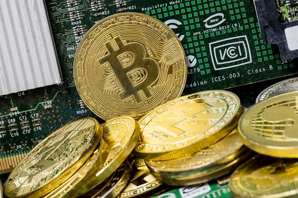 Thị trường tài sản số hôm nay 9.8: Đồng Ethereum giữ phong độ, Bitcoin quay đầu giảm, Việt Nam sẽ thí điểm mấy sàn?