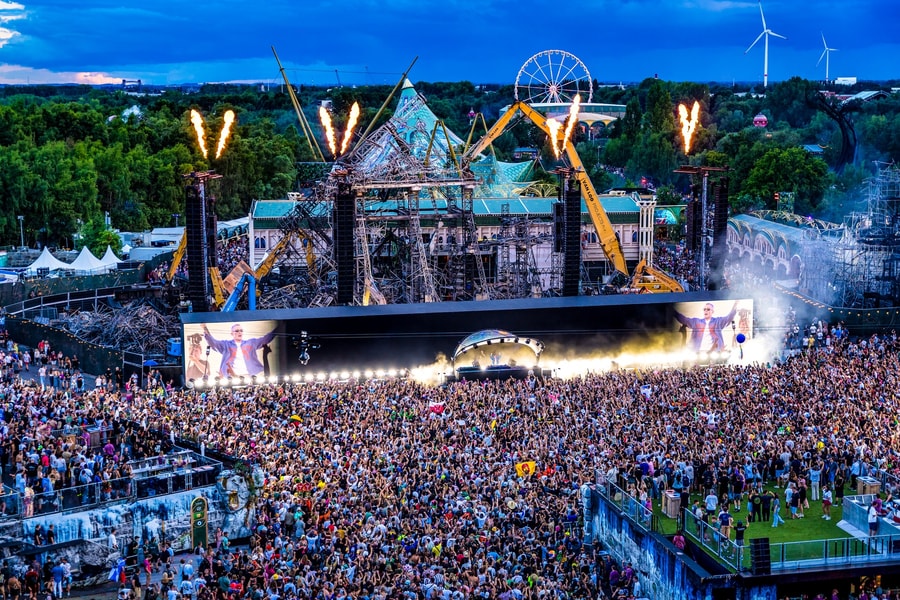 Tomorrowland 2025 phá kỷ lục livestream đông người xem nhất trong lịch sử TikTok