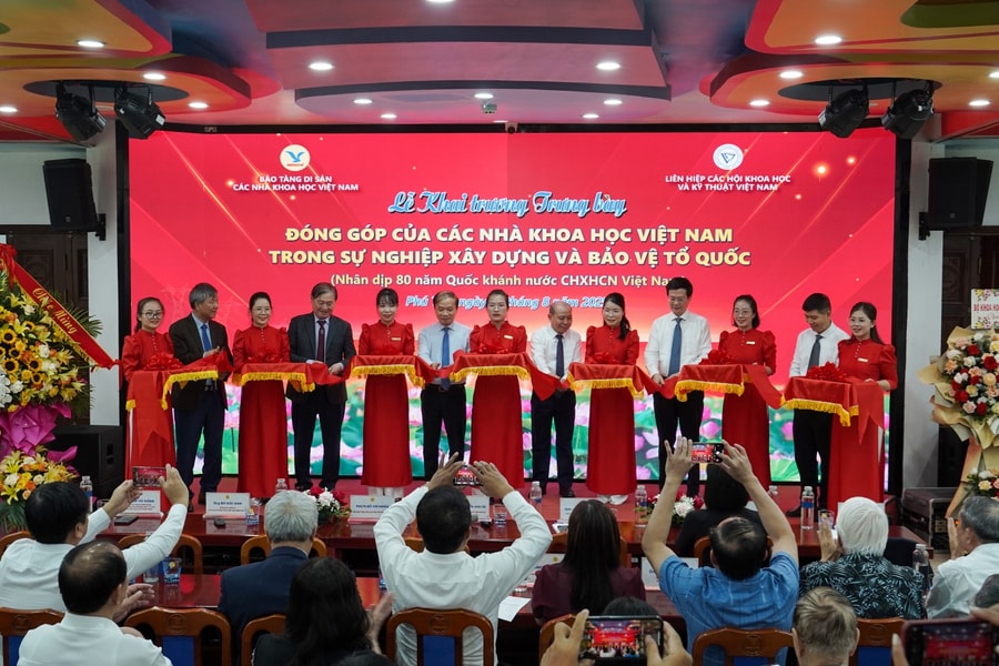 Trưng bày 'đóng góp của các nhà khoa học Việt Nam'