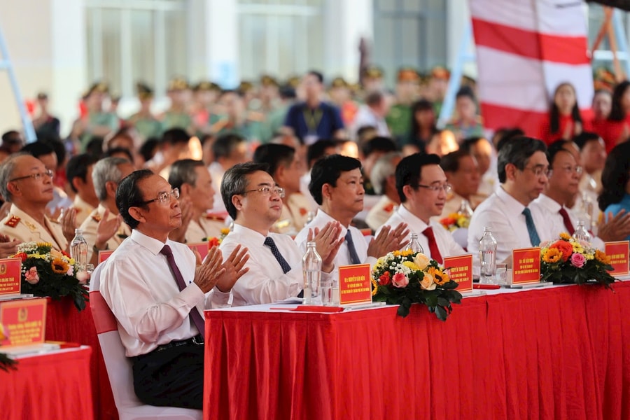 Công an TP.HCM: 80 năm xây dựng, trưởng thành và phát huy truyền thống vẻ vang