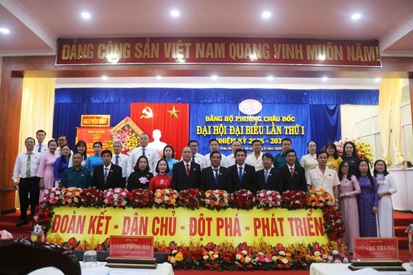 Phường Châu Đốc ứng dụng công nghệ số tại Đại hội Đảng bộ