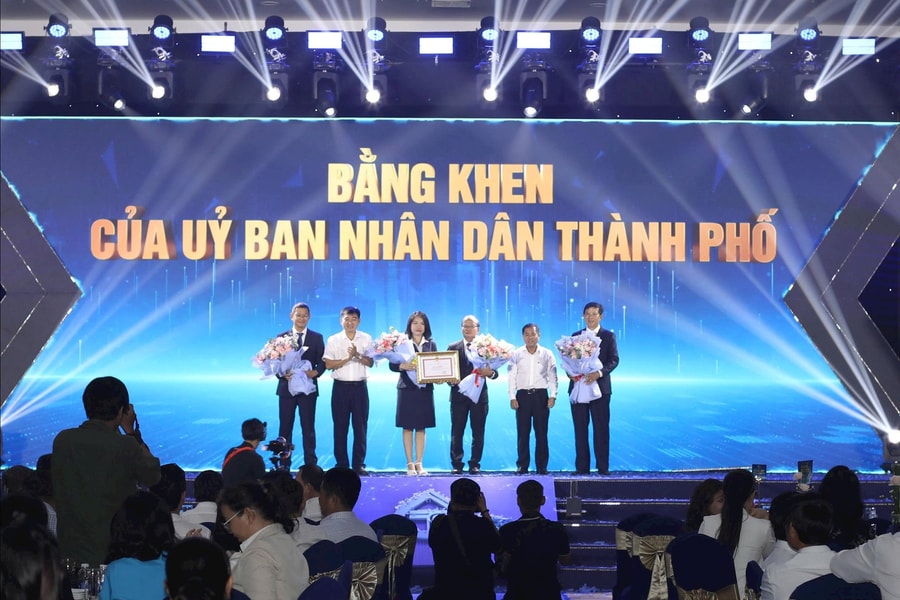 Cấp nước Tân Hòa: 20 năm và 920km ống dẫn nước tới nhà dân 11 phường TP.HCM