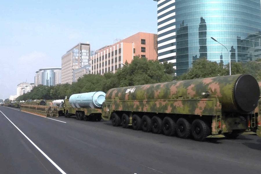 DF-5C và DF-61: 'Song kiếm hợp bích' trong kho tên lửa xuyên lục địa của Trung Quốc